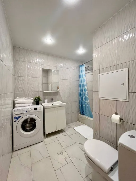 Просторная четырехместная квартира рядом у ТЦ Галерея