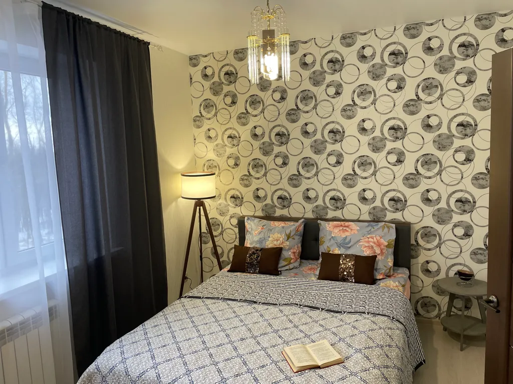 Полноценная двухкомнатная квартира с видом на платоновский парк