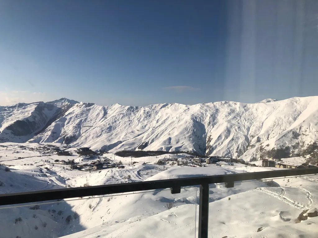 Студия с видом на горы в Гудаури