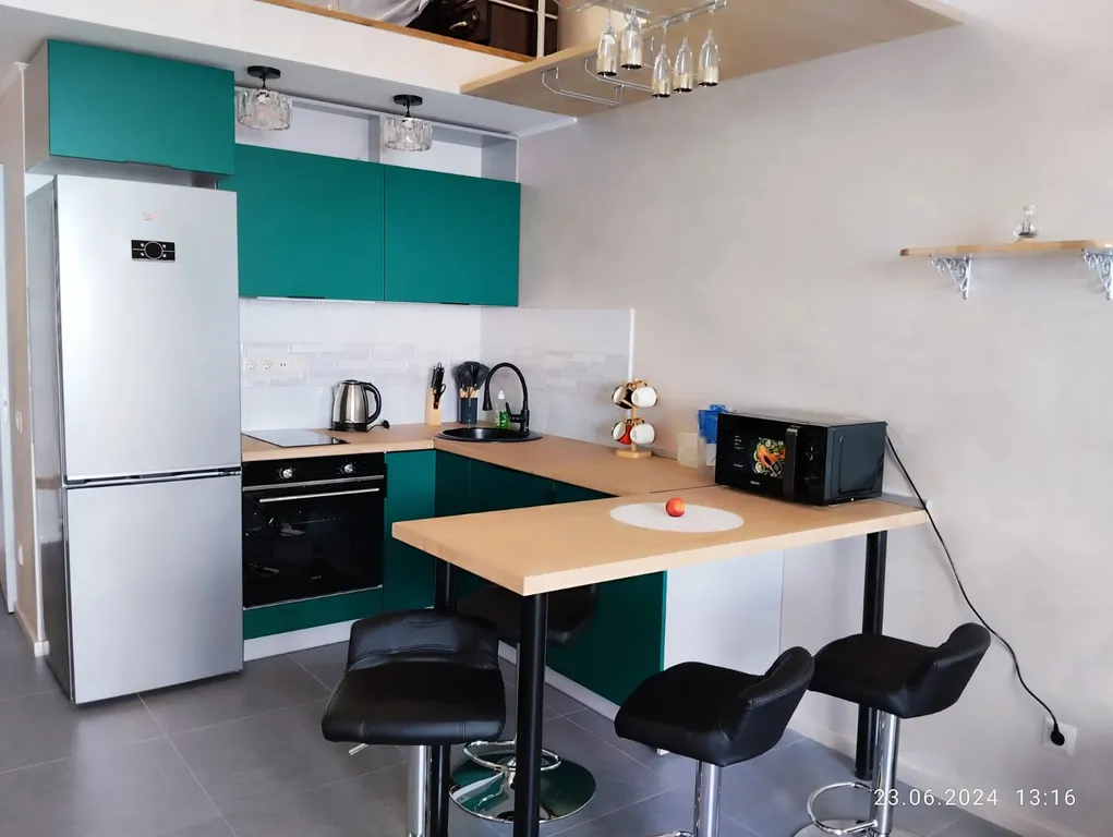 Апартамент с видом на море, 6 мин до пляжа