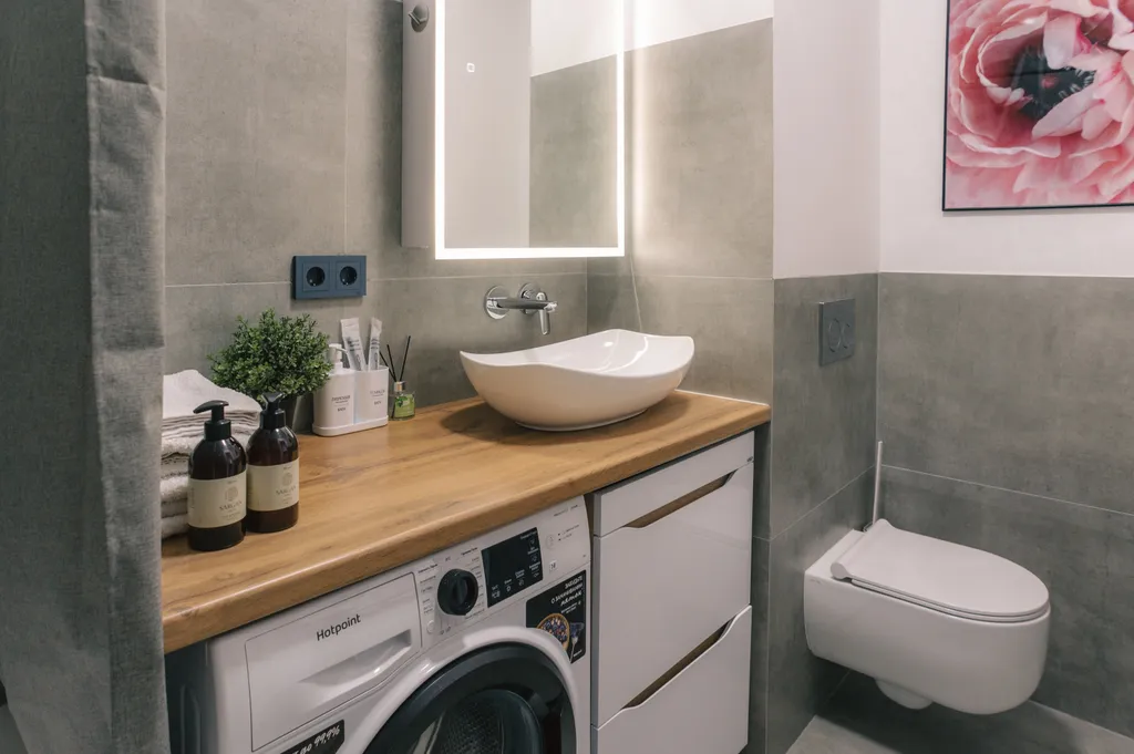 Новая квартира у Залива, рядом речной порт, Волга