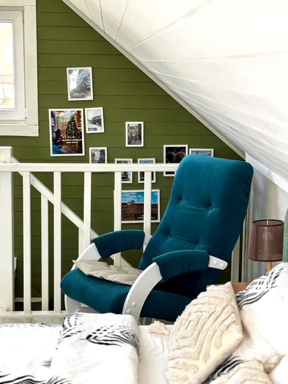 Дом-баня с большой верандой и массажной кроватью