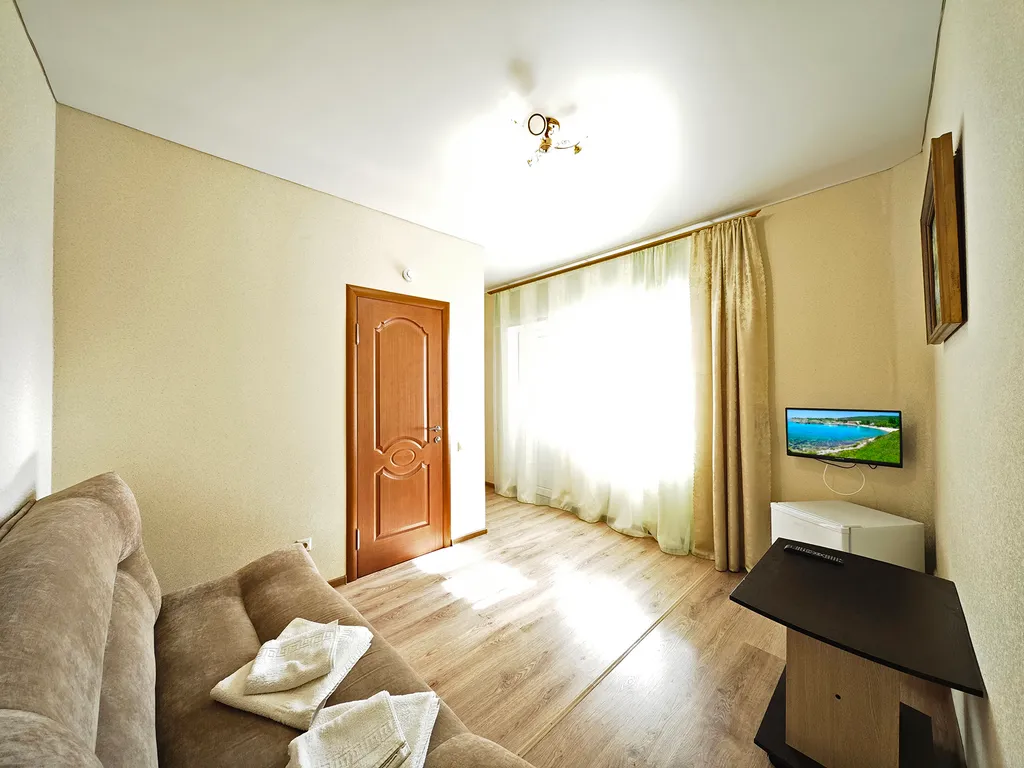 Двухкомнатный семейный номер в гостевом доме Софианна в голубой бухте