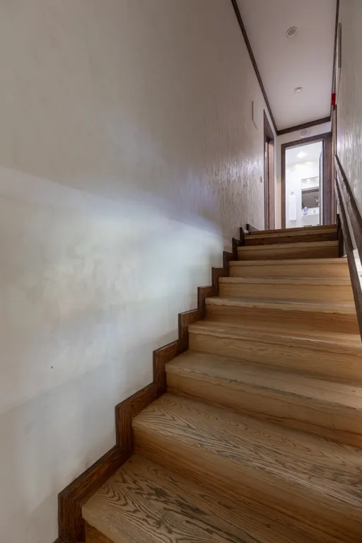 Загородный коттедж с баней и подогреваемым бассейном