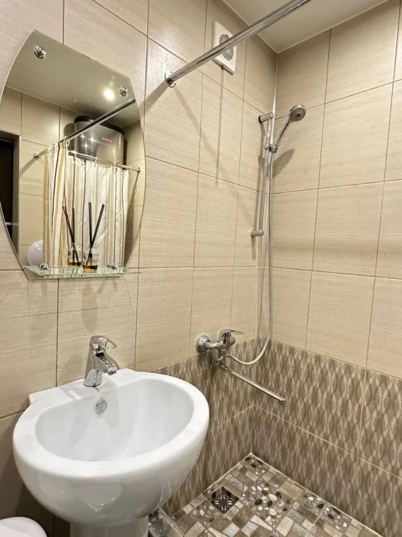 Уютная студия в центре города в стиле Мостовая