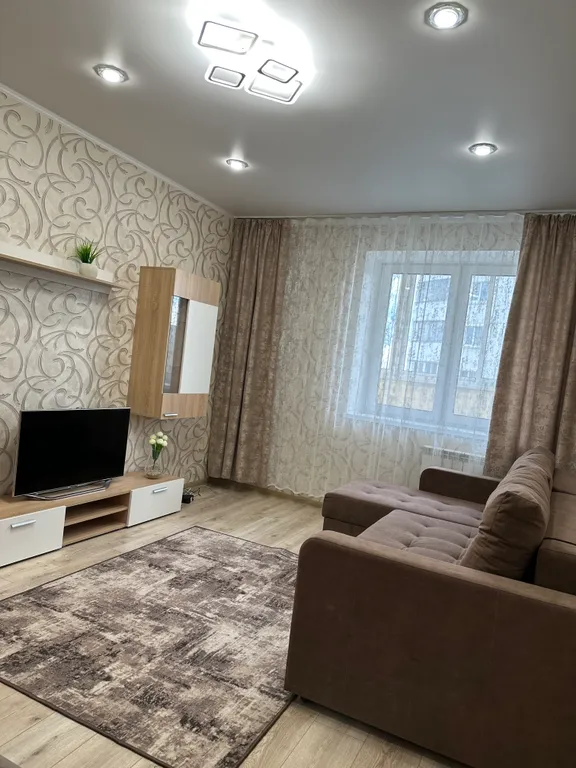 Новая квартира со стильным ремонтом — аренда посуточно в Орёл