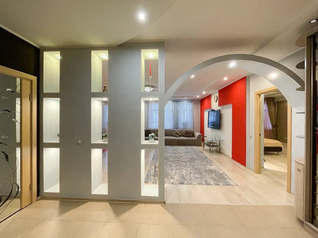 Просторная квартира в центре с видом на залив и замок