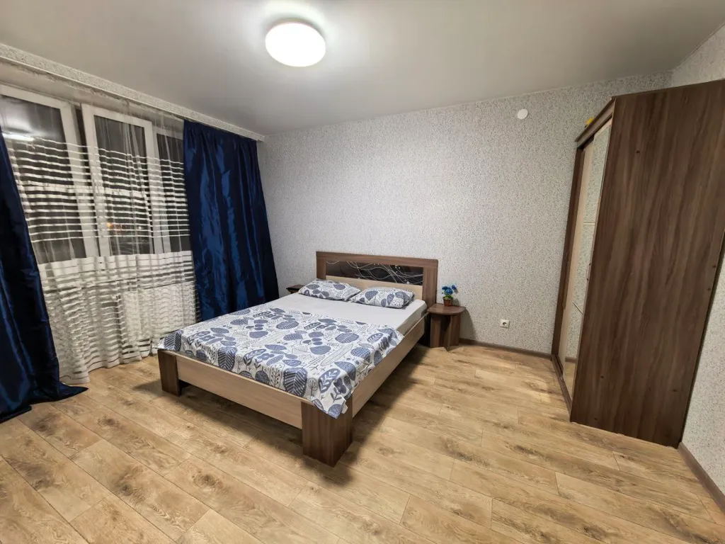 Квартира Эконом — аренда посуточно в Омск