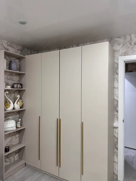 Квартира Квартира Шикарная трёхкомнатная для большой семьи — Лазаревское