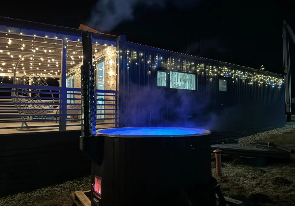 Уютный дом с верандой и чаном