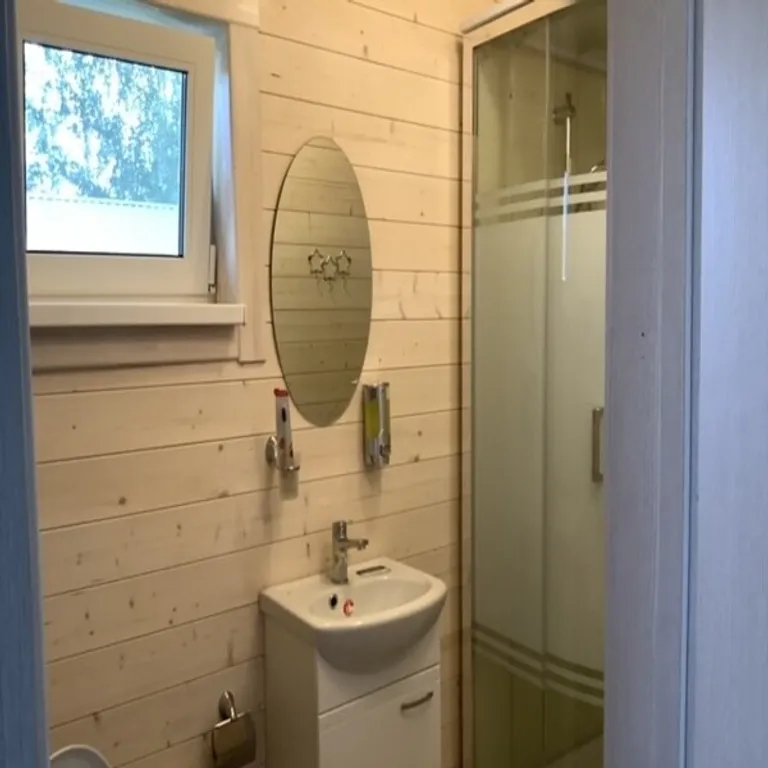 Домик на берегу