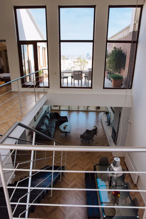 Пентхаус с видом на город