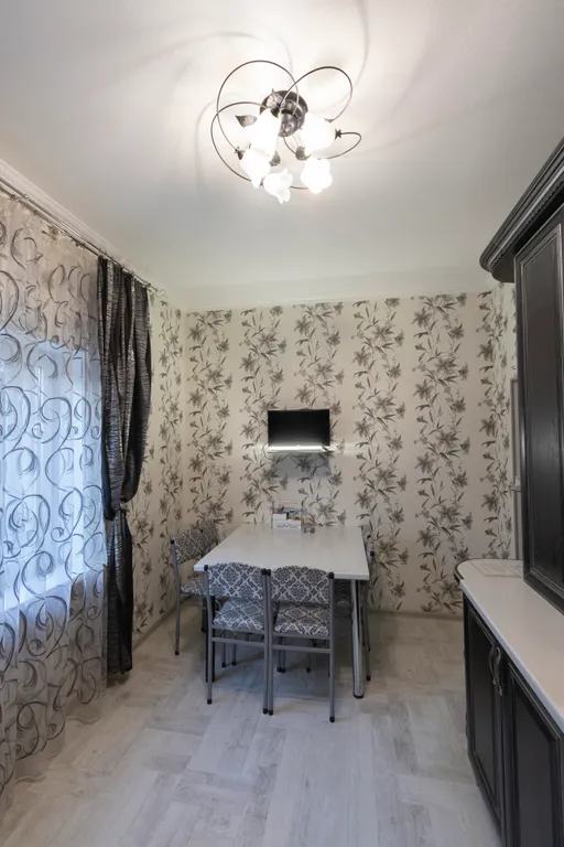 4-комнатный Дом