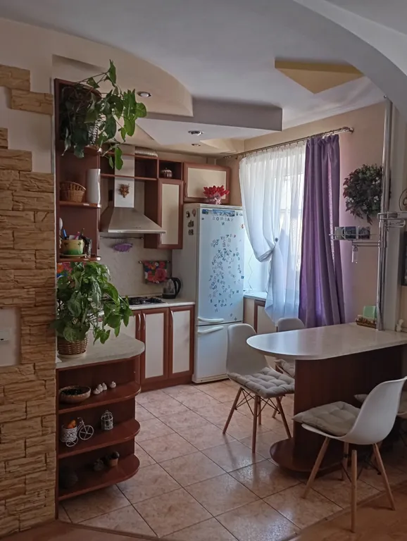 Квартира с видом на горы в центре Домбая