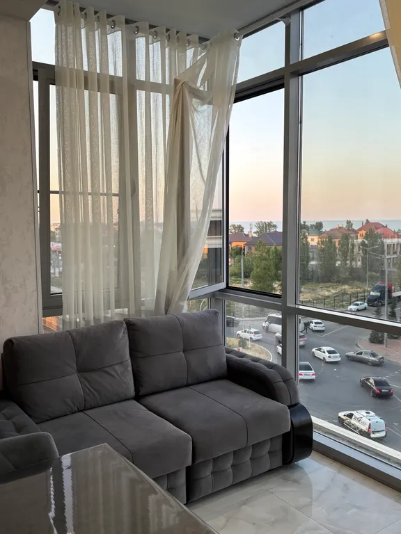 Апартаменты с панорамными окнами и видам на море