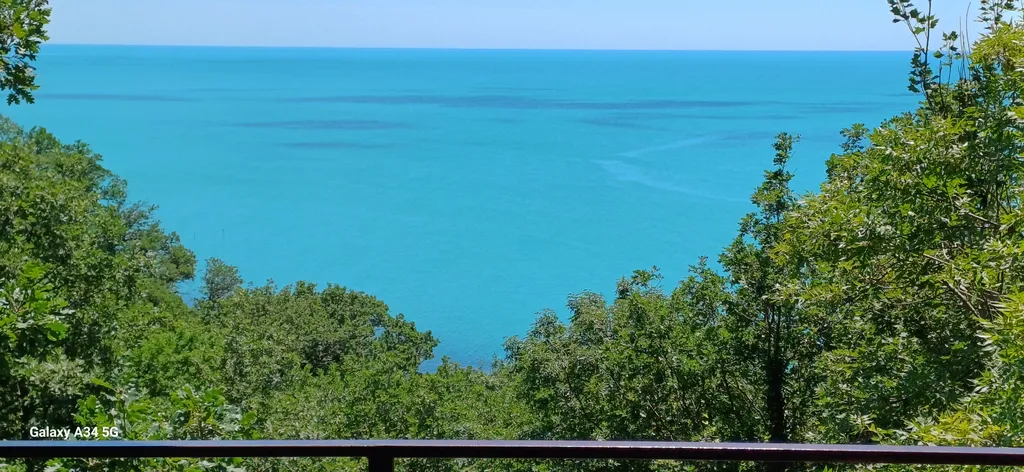 Квартира Уютная комната в доме Остановка Море с видом на море и лес — аренда посуточно в Джубга