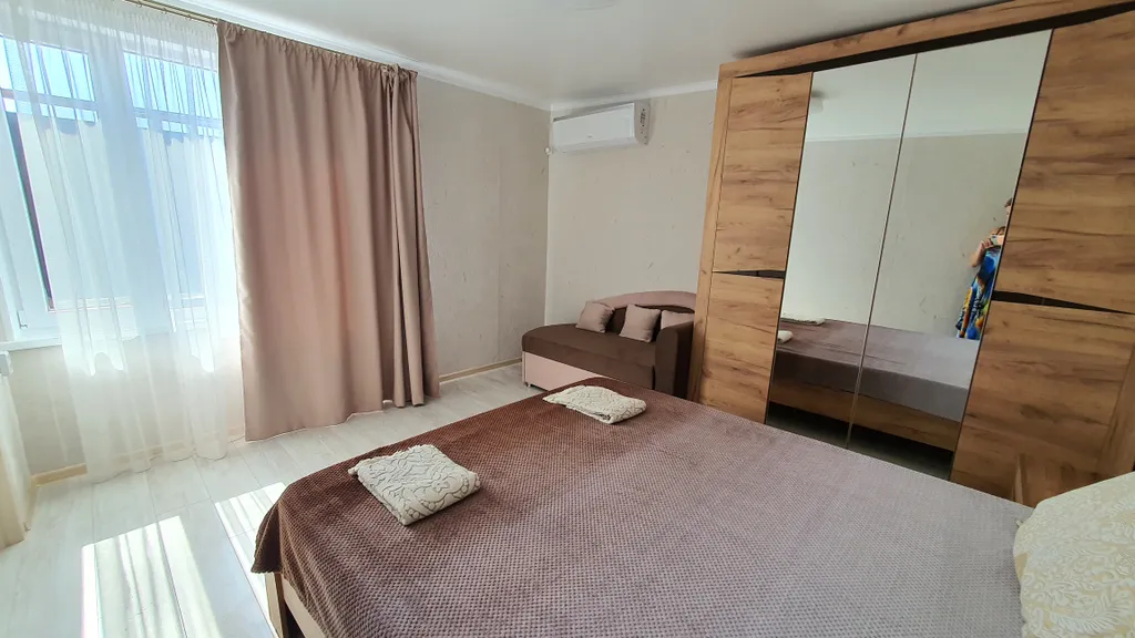 Домик с бассейном на Фиоленте со своей территорией