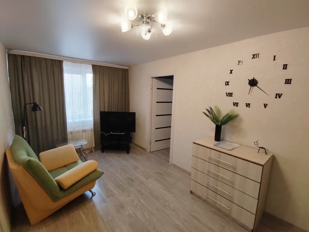 Двухкомнатная квартира в центре напротив Мурманск Молла