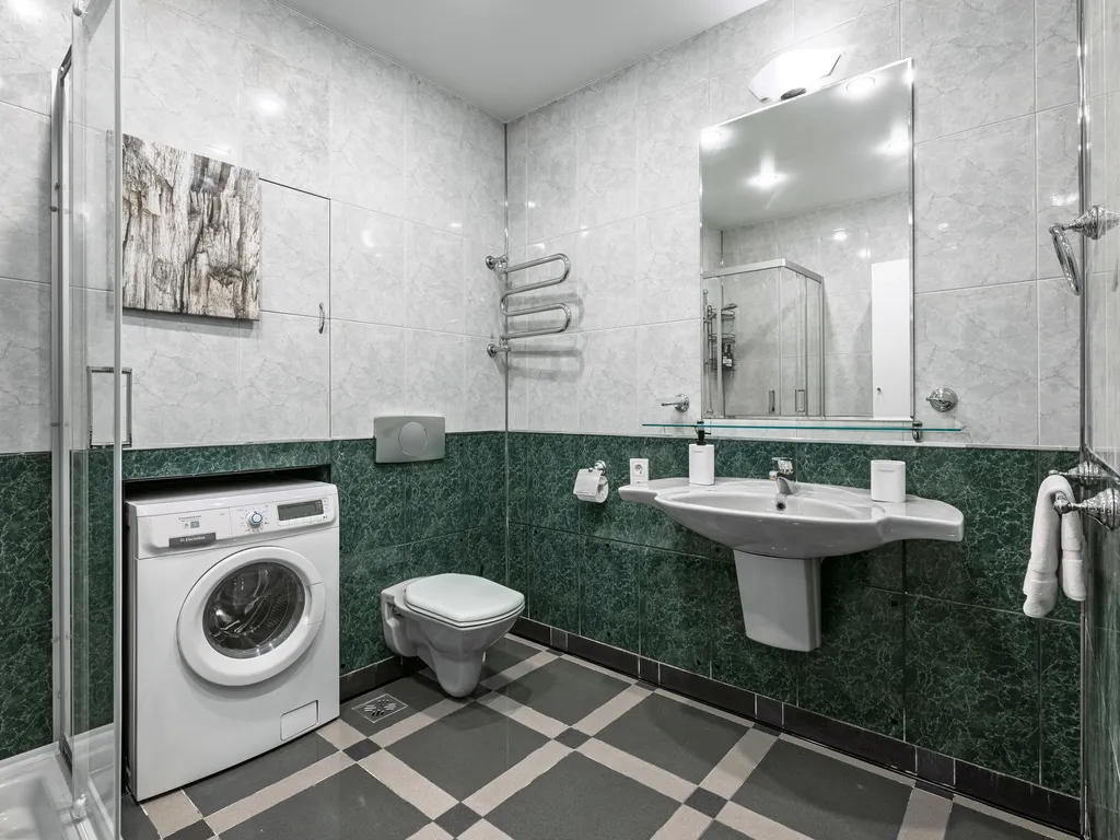 Четырехкомнатная квартира в элитном доме на Тверской