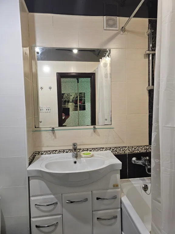 Уютная двухкомнатная квартира недалеко от центра города