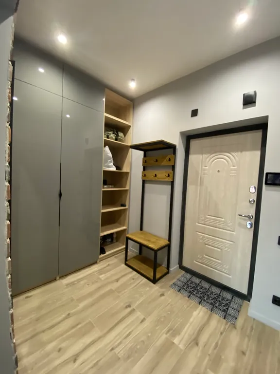 Дизайнерская квартира около Тихого озера