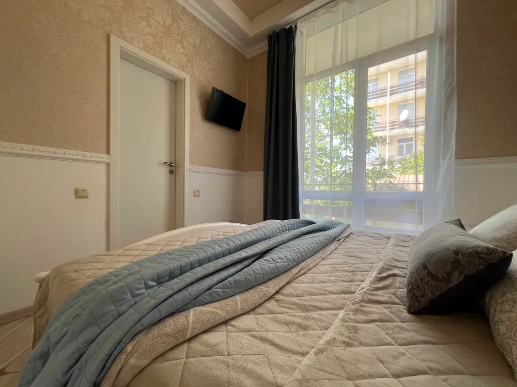 1 к.кв. пляж 10 мин Парк Победы Херсонес не берем плату за уборку