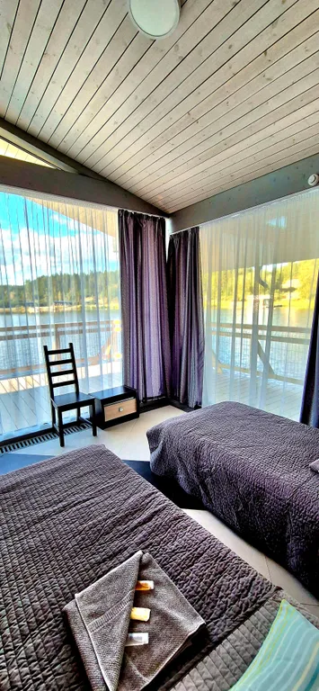 Раухала Стеклянный Коттедж на воде