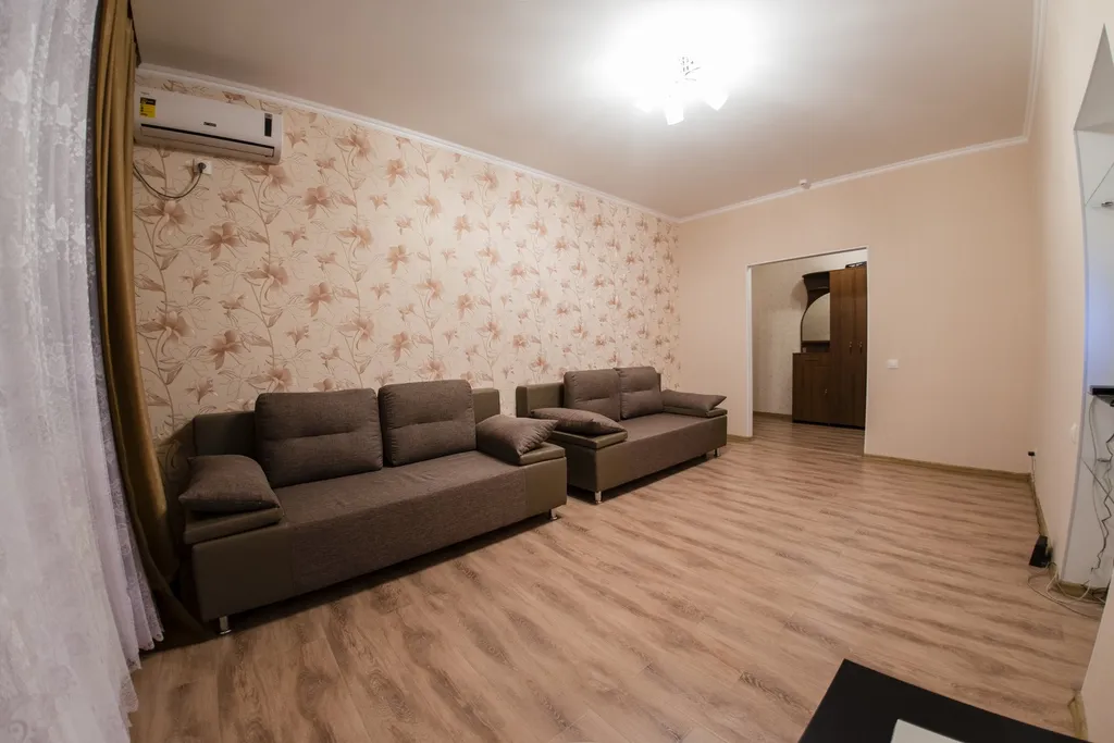 Двухкомнатная квартира рядом с СКК Оренбуржье