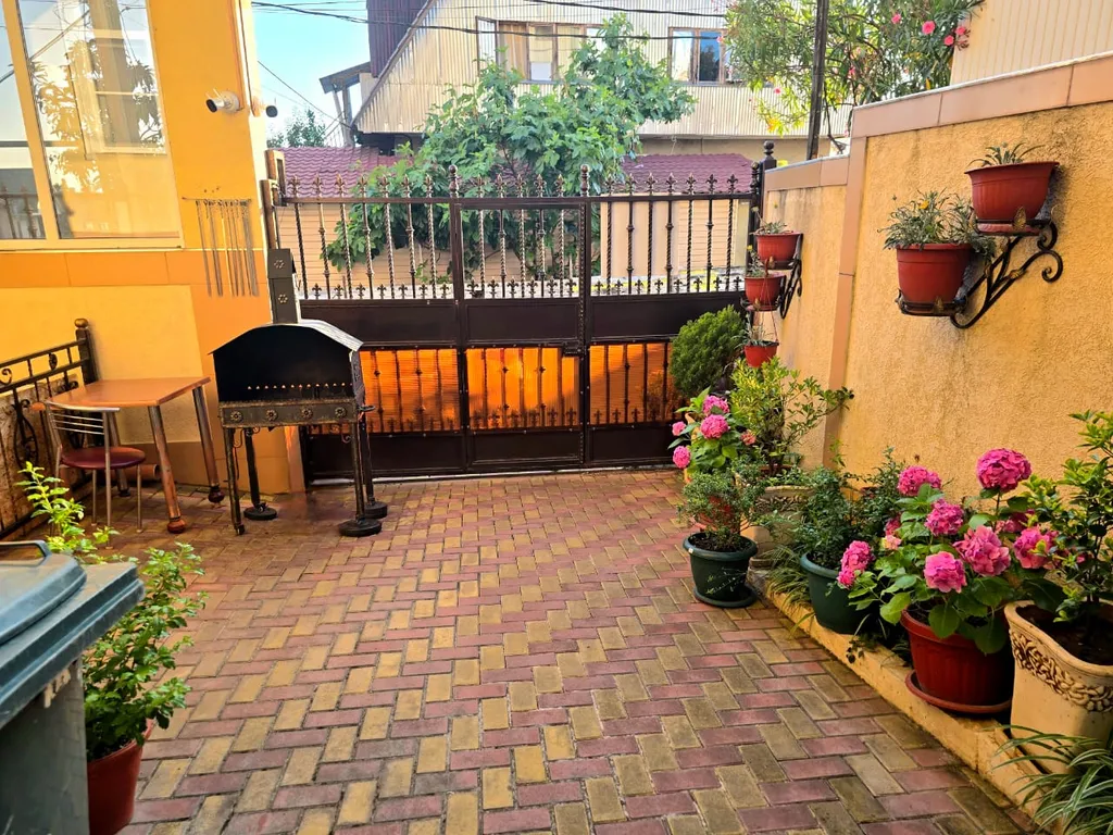 На Православной 14В