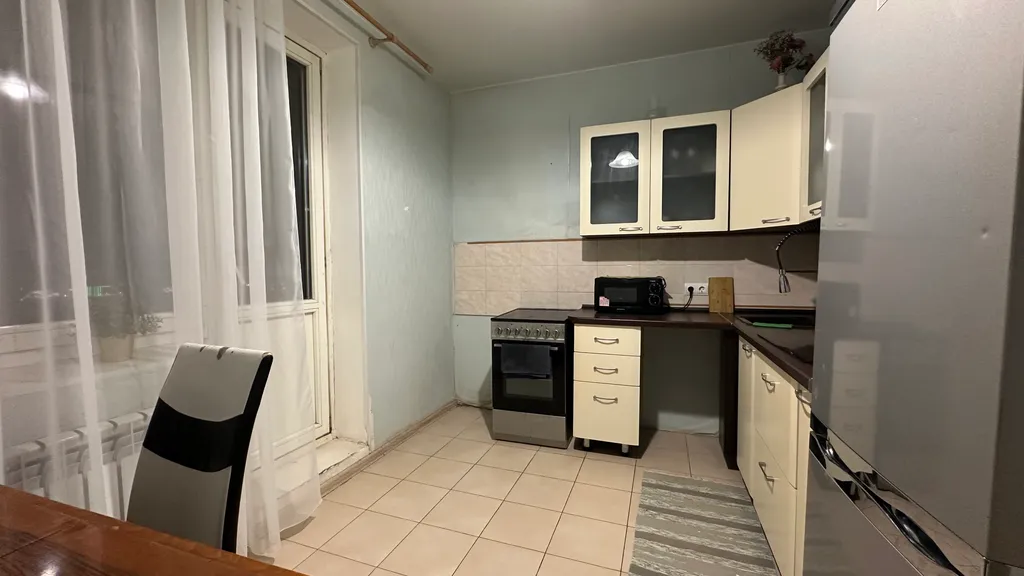 Простая однушка с видом на лес