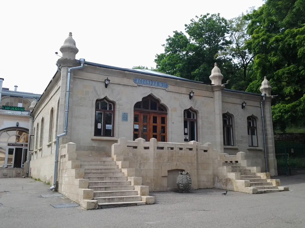 2-комнатная квартира в центре возле парка
