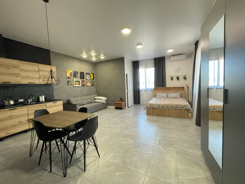 Двухкомнатная квартира с террасой с видом на море