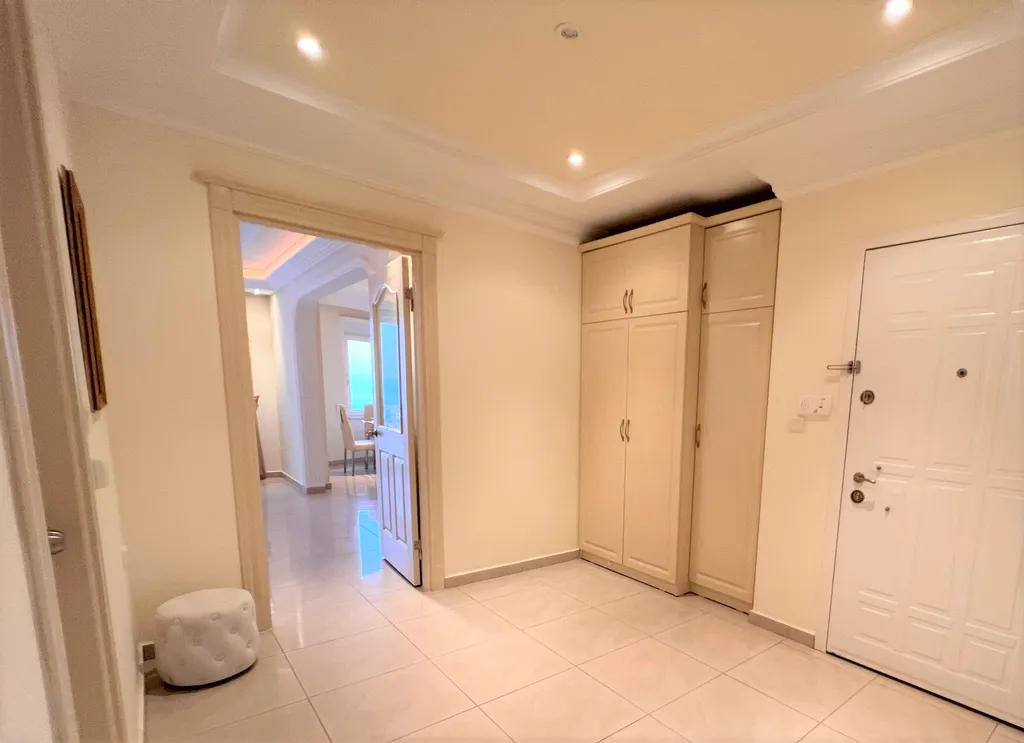 Аланья, просторная квартира с видом на море и горы, пляж - 5 минут