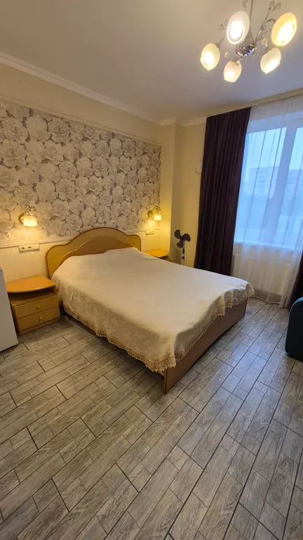 Квартира Современная студия в 3 минутах от метро — аренда посуточно в Екатеринбург