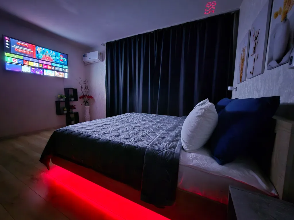 Апартаменты с большим тв и кондиционером в центре