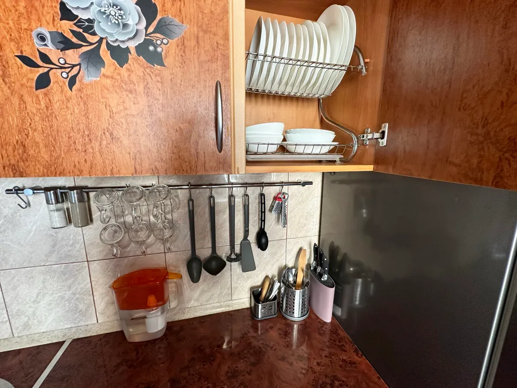 Чистота и уют возле НПИ, НГМА, Ледового, Космоса и М4