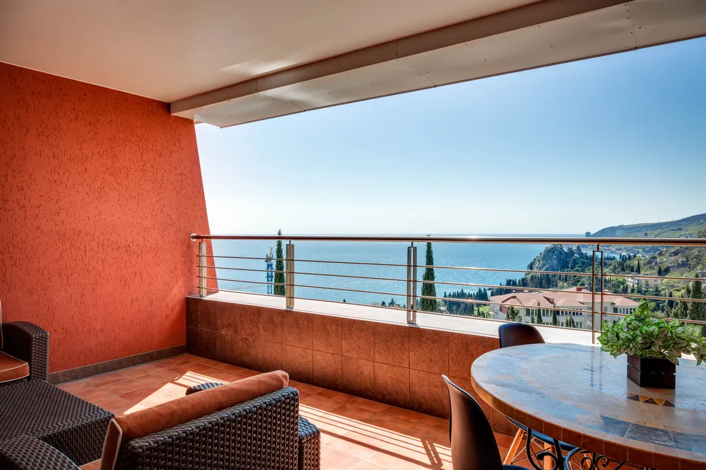 3-комнатная квартира с видом на море