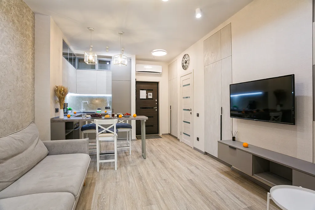 Современная квартира с террасой в приморском парке