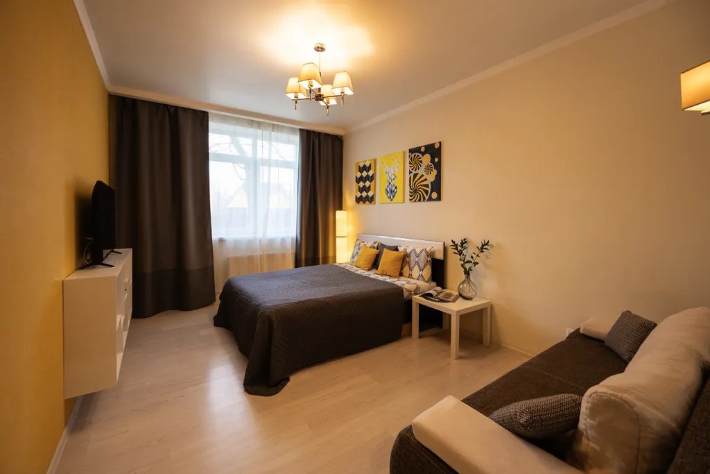 У спуска к морю