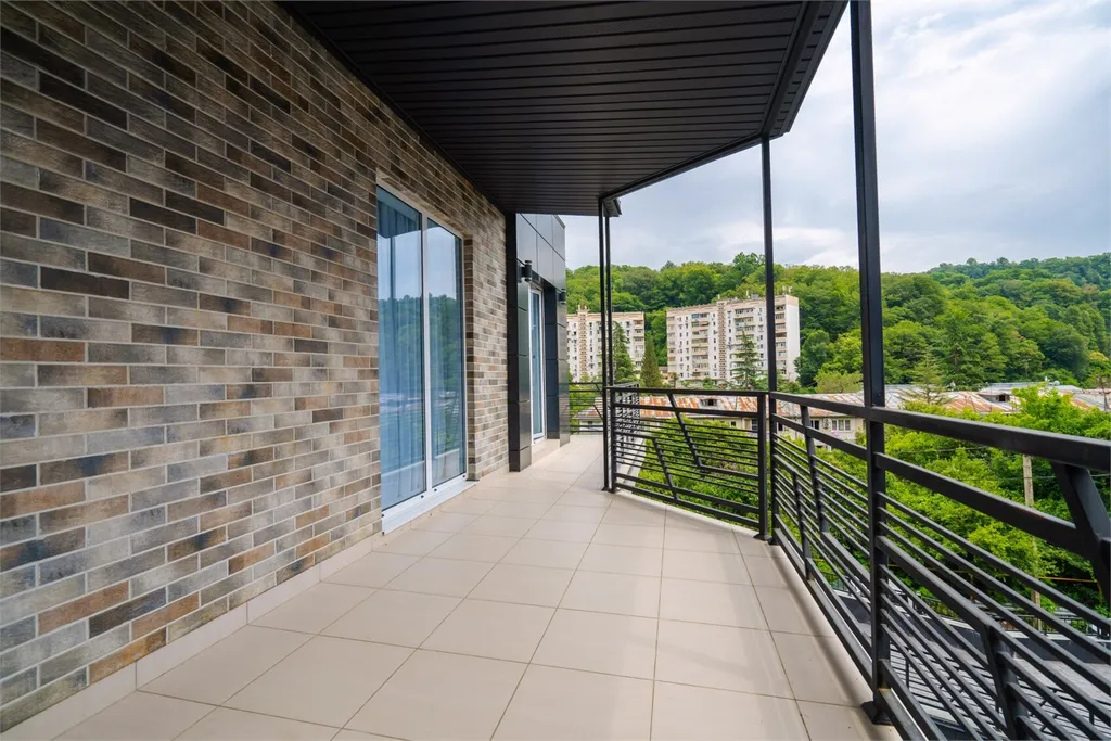 6-комнатный Дом