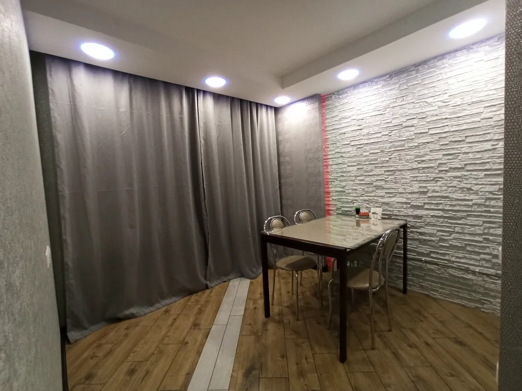 Классная уютная квартира с видом на горы