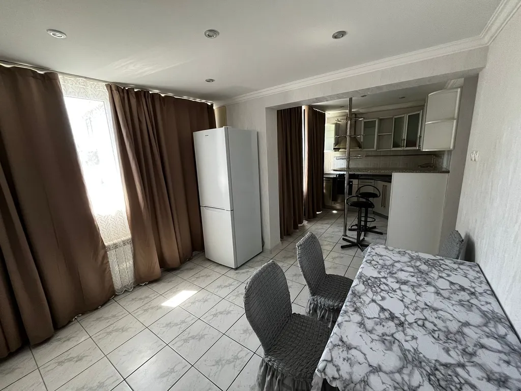 Уютная трёхкомнатная квартира в Сочи на Виноградной