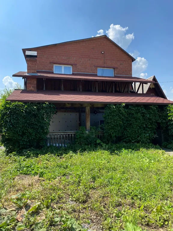 Дом с баней на берегу озера