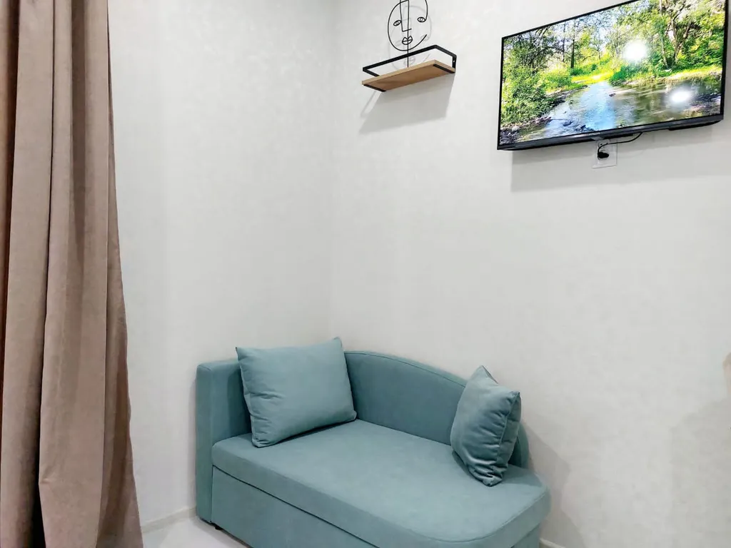 Светлая студия близко к центру