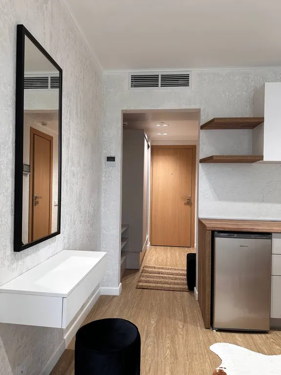 Шикарные апартаменты с дизайнерским ремонтом