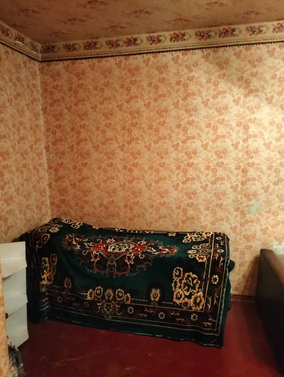 Не большая квартира в районе парка аллеи роз