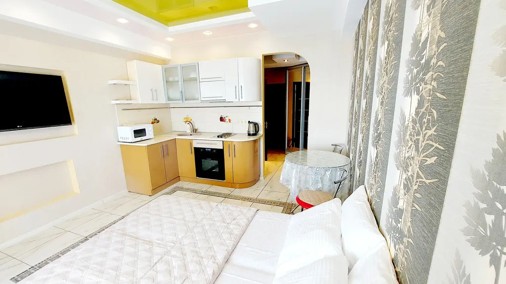 Квартира-студия в ЖК ВиллаДельМар с балконом и видом на море в Гаспре