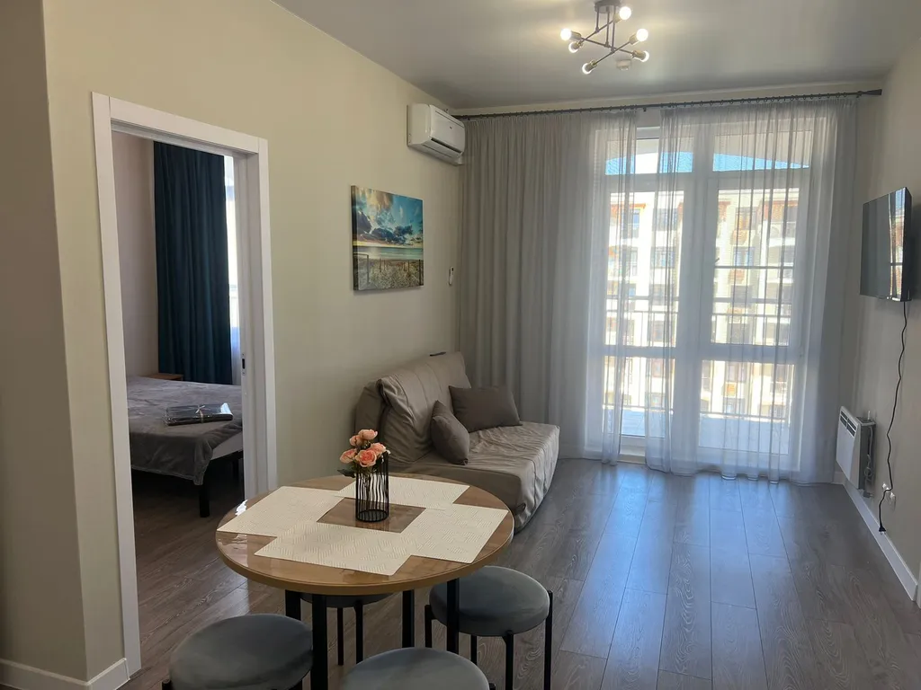 383 Евротри 2 санузла с бассейнами на 5 человек