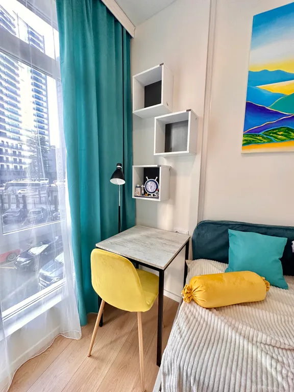 3-комнатный апартамент, бассейн + парковка, жк white sails