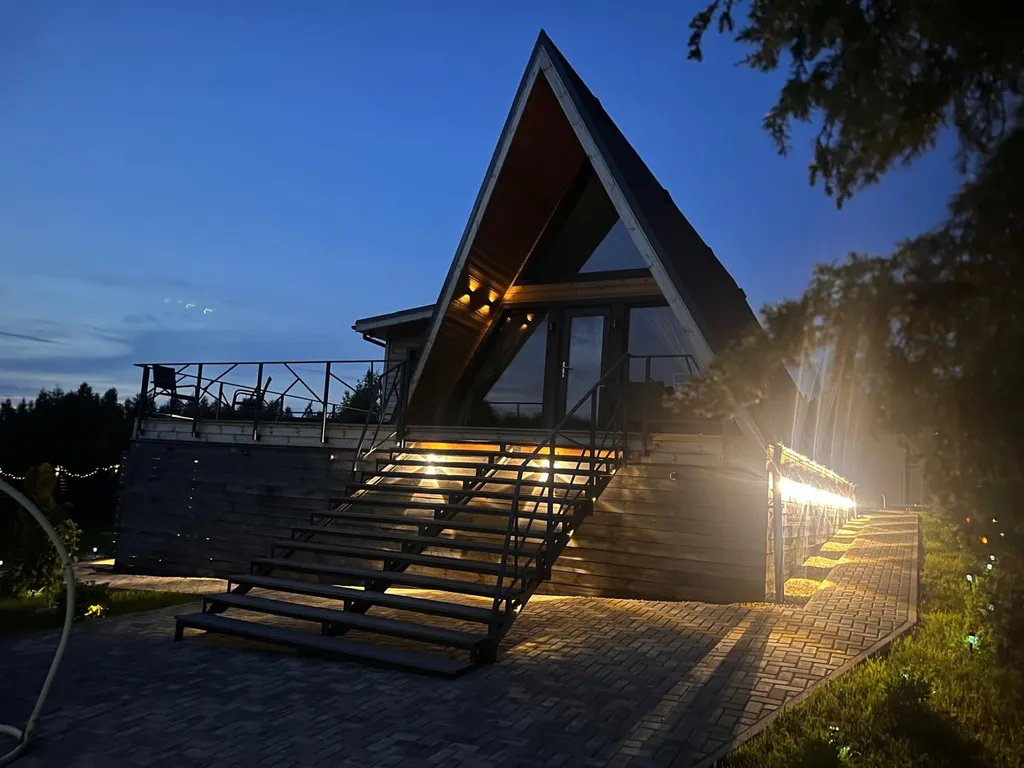 Шале у озера